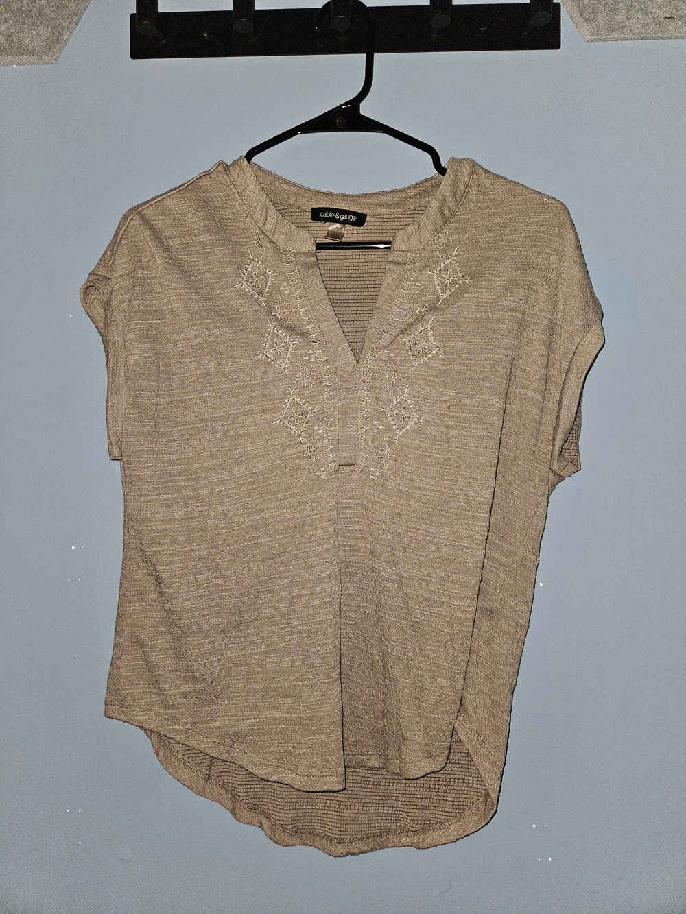 Cable & Gauge Beige Short Sleeve Knit Top with Embroidered V-Neck